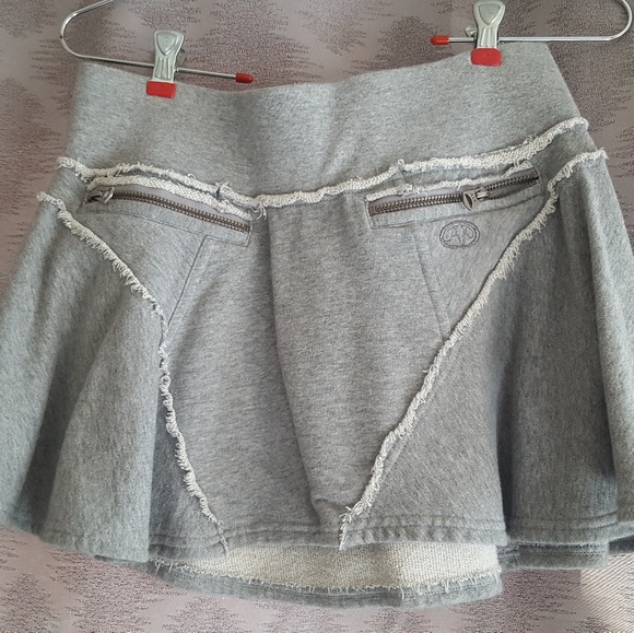 Armani Exchange skirt - Picture 2 of 2